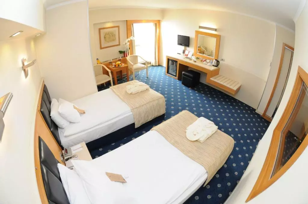Best Westtern Plus Hotel Konak-1